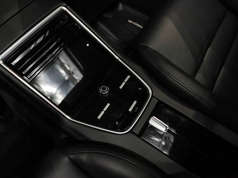 Used 2018 Porsche Panamera 4S AWD/4WD image 36