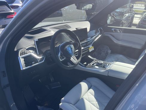 New 2026 BMW X5 xDrive50e w/ M Sport Package image 7