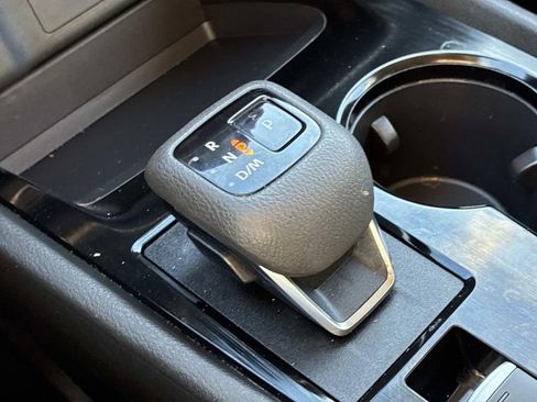 Certified 2023 Nissan Rogue SV image 28