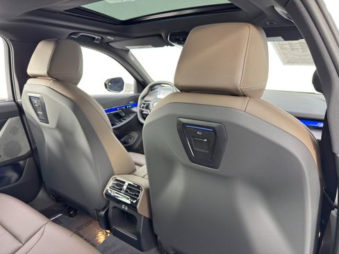 Used 2024 BMW i5 eDrive40 w/ M Sport Package image 43