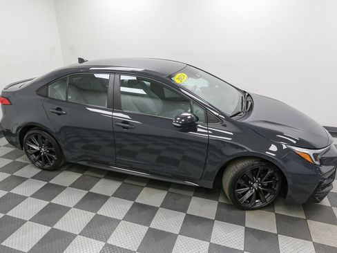 Used 2024 Toyota Corolla SE FWD image 5