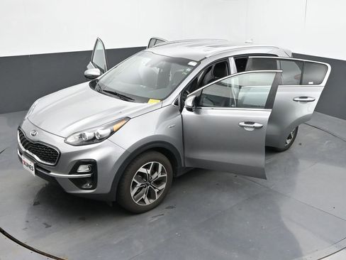Used 2021 Kia Sportage EX AWD/4WD image 42