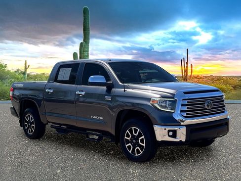 Used 2018 Toyota Tundra Limited w/ Limited Premium Package AWD/4WD image 7