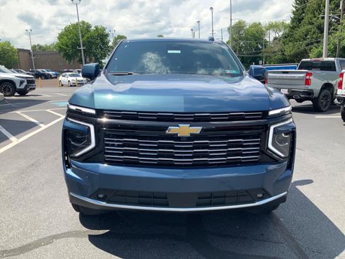 New 2026 Chevrolet Suburban High Country AWD/4WD image 2