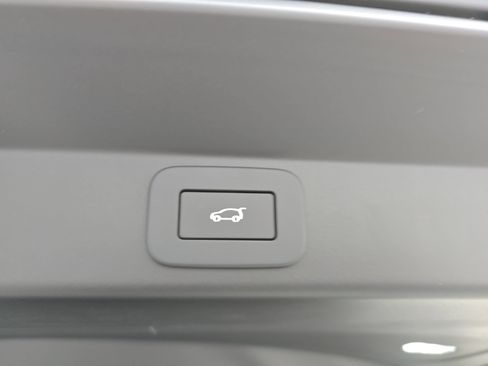 New 2026 Land Rover Range Rover Sport Dynamic SE image 13