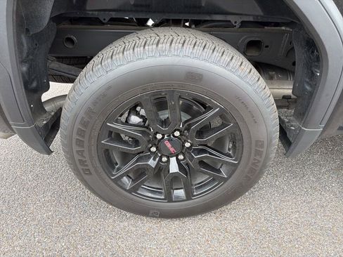 Used 2025 GMC Sierra 1500 Elevation w/ LPO, Elevation Black Package RWD image 14