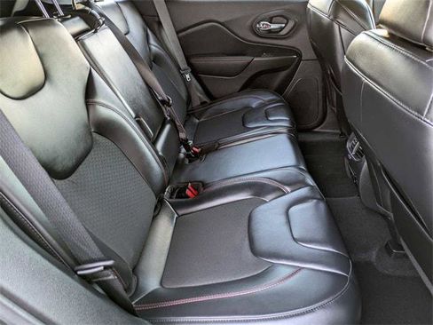 Certified 2020 Jeep Cherokee Trailhawk w/ Cold Weather Group AWD/4WD image 25