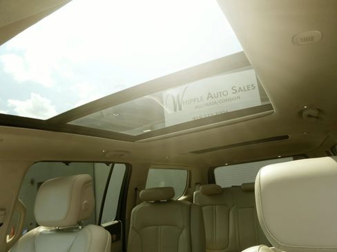 Used 2022 Jeep Wagoneer Series III w/ Premium Group I AWD/4WD image 35