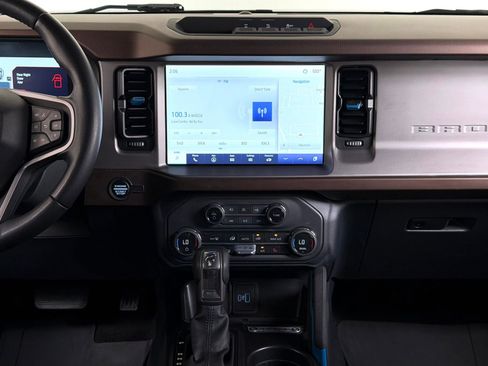Used 2023 Ford Bronco Outer Banks AWD/4WD image 4