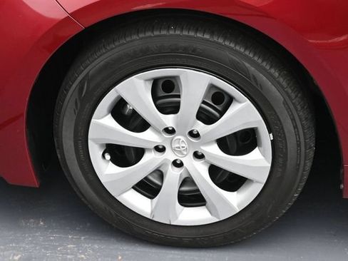 Used 2025 Toyota Corolla LE FWD image 7