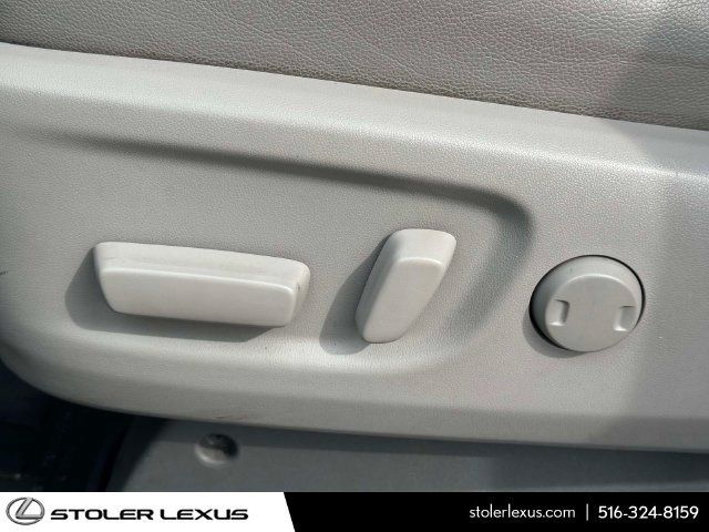 Used 2019 Toyota Sienna XLE w/ XLE Navigation Package AWD/4WD image 23