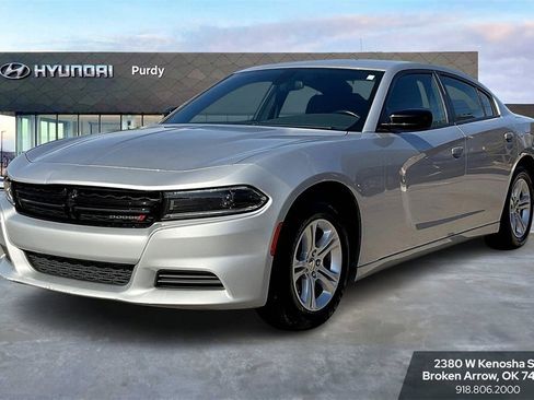 Used 2023 Dodge Charger SXT image 1