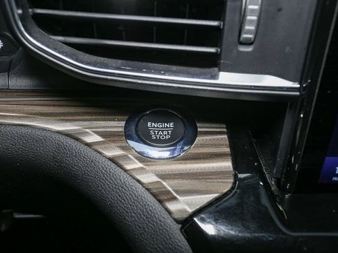 Used 2022 Ford Explorer Limited w/ Limited Technology Package image 30