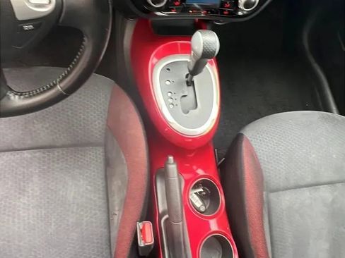 Used 2015 Nissan Juke SV w/ Technology Package image 23