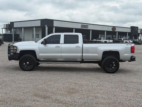 Used 2017 Chevrolet Silverado 2500 LT w/ LT Fleet Convenience Package AWD/4WD image 8
