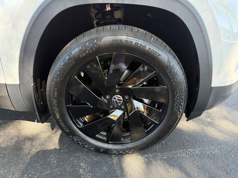 New 2026 Volkswagen Atlas SE image 25