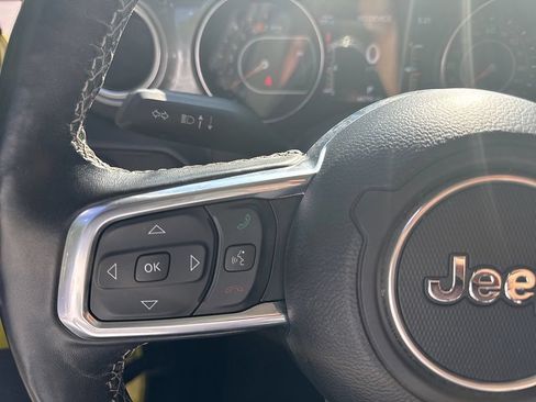 Used 2023 Jeep Wrangler Unlimited Sahara w/ Cold Weather Group AWD/4WD image 12