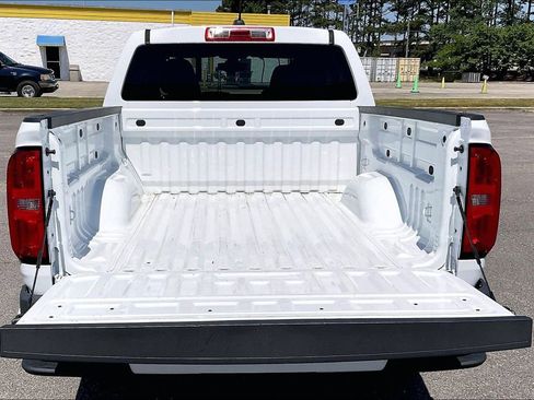 Used 2022 Chevrolet Colorado LT RWD image 18