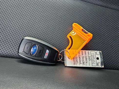 Used 2025 Subaru Forester Limited image 34