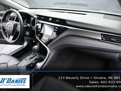 Used 2020 Toyota Camry SE FWD image 39