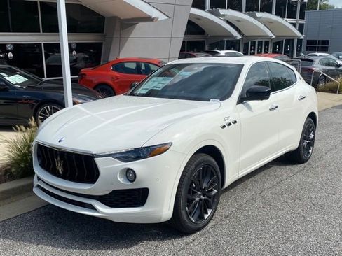 New 2024 Maserati Levante GT Ultima image 2