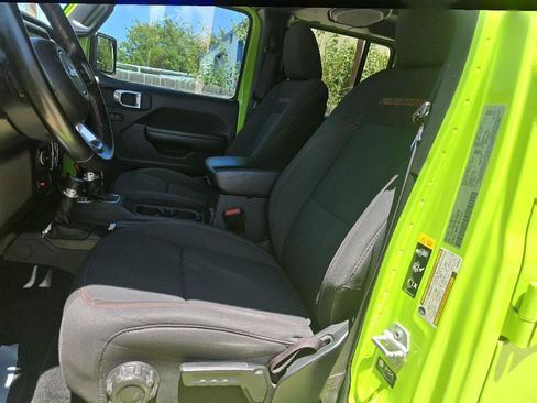 Used 2021 Jeep Gladiator Rubicon AWD/4WD image 18