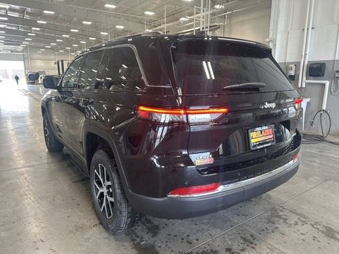 New 2025 Jeep Grand Cherokee Limited w/ Trailer Tow Package image 6