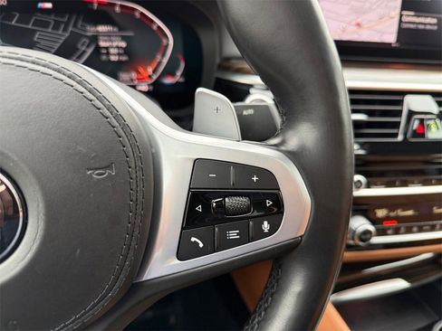 Used 2020 BMW 540i xDrive w/ M Sport Package image 31