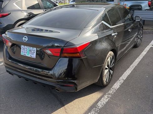 Used 2019 Nissan Altima 2.5 SL image 3