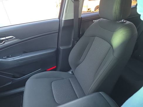 Used 2024 Kia Sportage LX image 25