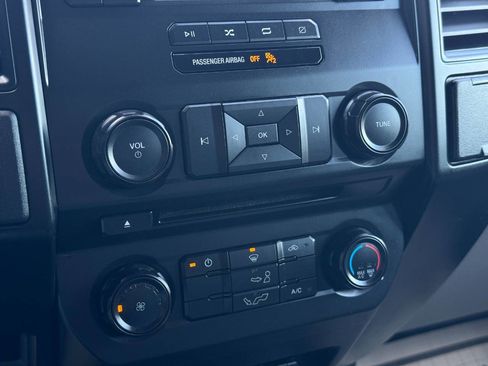 Used 2018 Ford F150 XL w/ Equipment Group 101A Mid RWD image 19