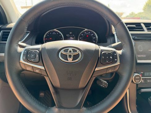 Used 2017 Toyota Camry XSE w/ Moonroof Package FWD image 19