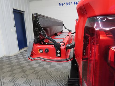 Used 2020 GMC Sierra 1500 SLT w/ SLT Premium Plus Package image 35