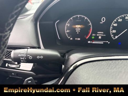 Used 2025 Honda Civic Sport image 31