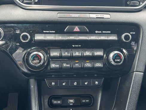 Used 2022 Kia Sportage EX w/ EX Technology Package FWD image 23