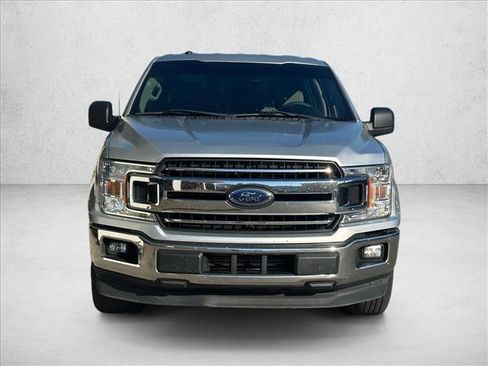 Used 2018 Ford F150 XLT image 2