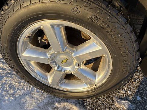 Used 2013 Chevrolet Avalanche LT w/ All-Star Edition image 5