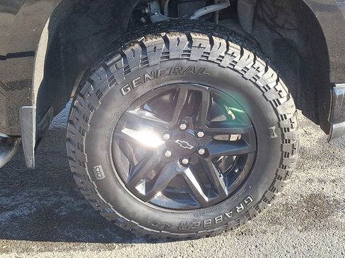 Used 2021 Chevrolet Silverado 1500 Custom Trail Boss image 8