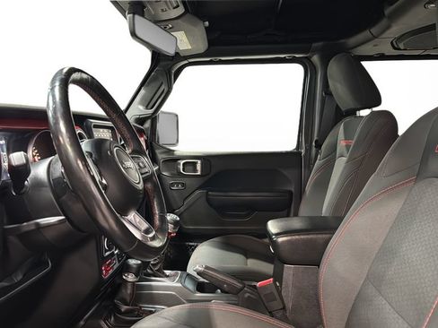 Used 2018 Jeep Wrangler Unlimited Rubicon w/ Dual Top Group AWD/4WD image 24