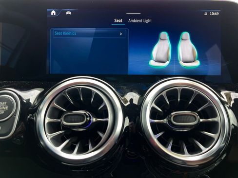 Certified 2025 Mercedes-Benz GLA 250 GLA 250 image 32