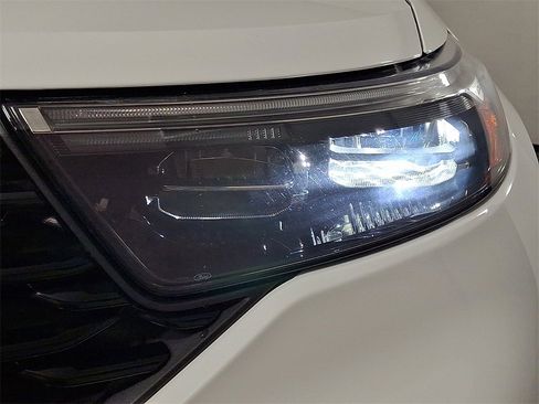 Used 2022 Ford Explorer ST-Line w/ Class IV Trailer Tow Package image 12