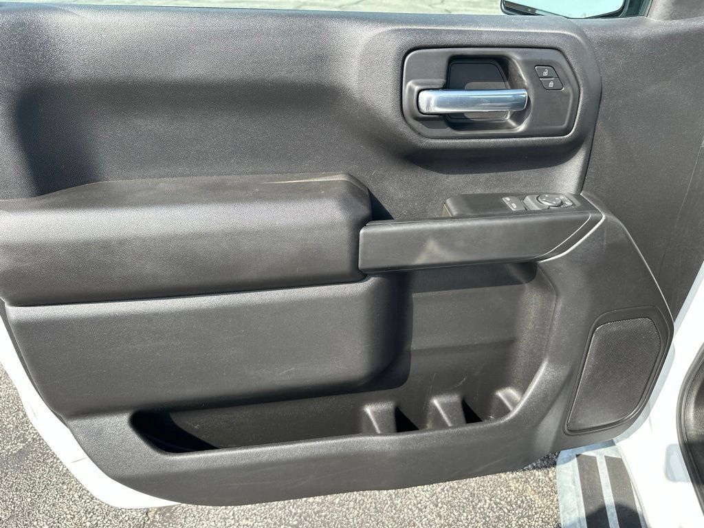 Used 2025 Chevrolet Silverado 1500 W/T RWD image 12
