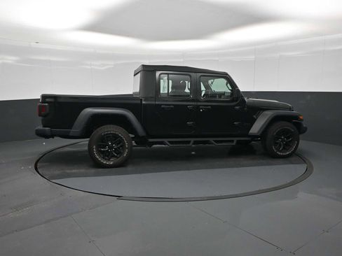 Used 2022 Jeep Gladiator Sport w/ Trailer Tow Package AWD/4WD image 9