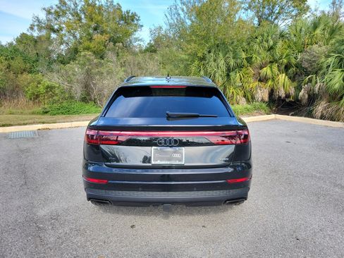 Used 2025 Audi Q8 Premium w/ Black Optic Package image 5