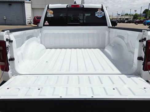 Used 2023 RAM 1500 Laramie AWD/4WD image 9