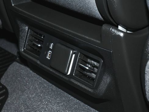 Used 2024 Chevrolet Silverado 2500 LT w/ All Star Edition AWD/4WD image 46