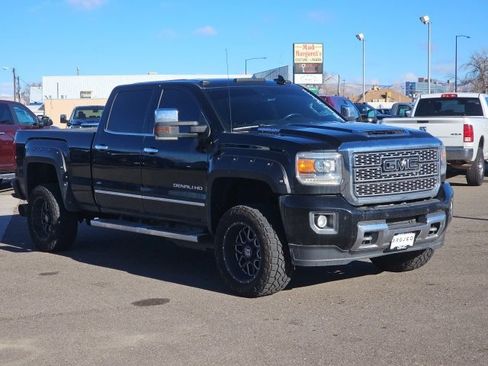 Used 2019 GMC Sierra 2500 Denali w/ Duramax Plus Package image 2