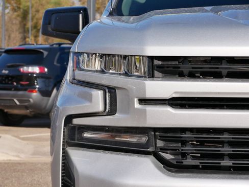 Used 2019 Chevrolet Silverado 1500 RST image 46