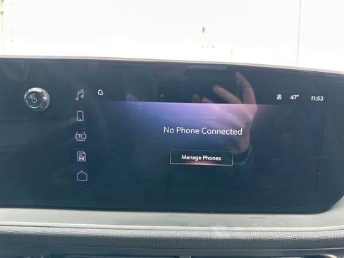 Used 2025 Buick Envista Preferred image 40