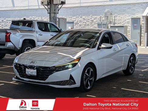 Used 2022 Hyundai Elantra Limited FWD image 1
